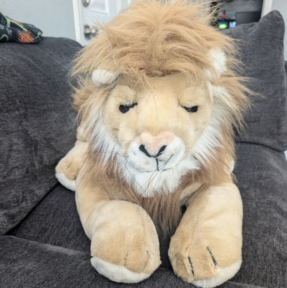 Plush Lion Toy Vintage